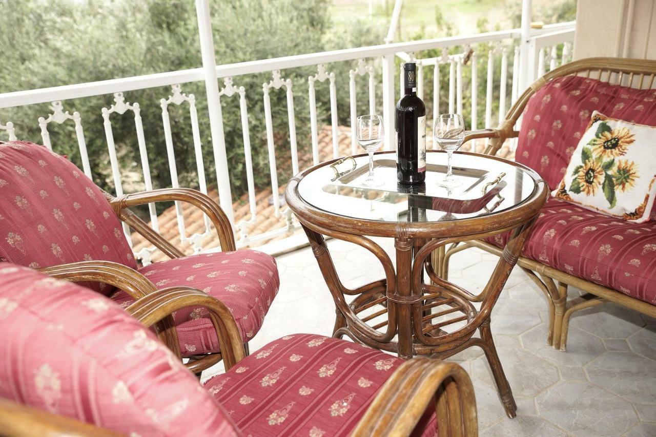 Nikitas Apartment Kanali  Bagian luar foto